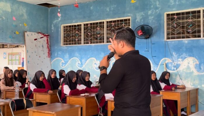 Cegah Paham Radikalisme, Ratusan Siswa MA Raudhatul Jannah Ikuti Sosialisasi dari Densus 88