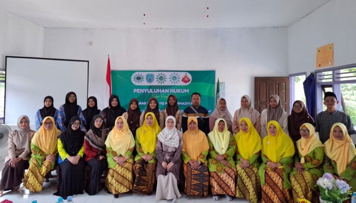 Sambut Milad ke-112 Muhammadiyah, Posbakum ‘Aisyiyah Kalteng Gelar Penyuluhan di Desa Bukit Raya, Lamandau