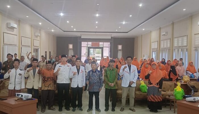 PKS Kalteng Gaspol Berikan Pendidikan Politik Bagi 155 Anggota