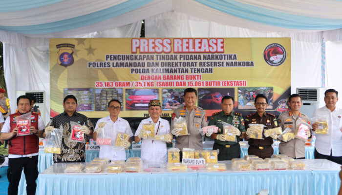 Kapolda Kalteng Tegaskan Perang Terhadap Narkoba: 35 Kg Sabu Diamankan, Dua Pelaku Ditangkap