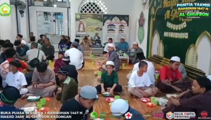 Selama Ramadan 1447 H Masjid Jami Al Gufron Kasongan Gelar Kajian Keislaman dan Buka Puasa Bersama