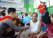Susuri Sungai, Tim Medis Bhayangkara Jemput Bola Layani Warga Danau Tundai