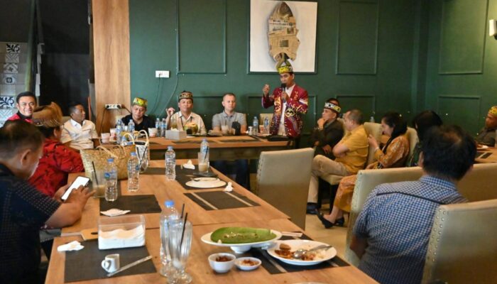 Pererat Persaudaraan Dayak, Gubernur Kalteng Jalin Silaturahmi di Balikpapan