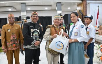 Gubernur Agustiar Ajak Perkuat Persatuan di Momen HUT ke-76 Barito Utara