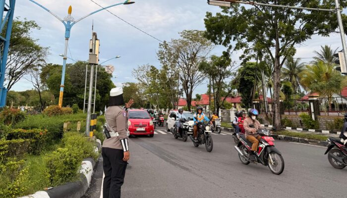 Satlantas Palangka Raya Siaga Sejak Subuh, Kawal Mobilitas Warga di Titik-Titik Rawan Macet